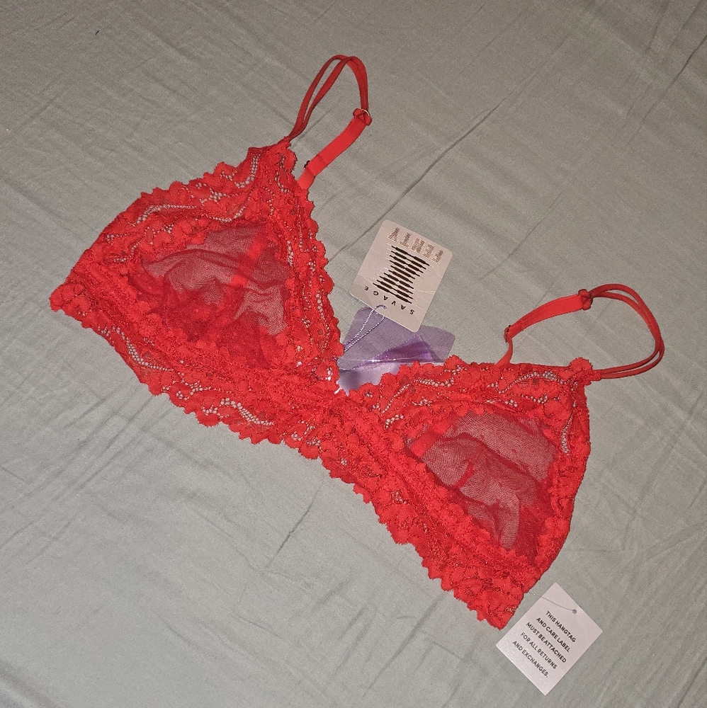 SAVAGE X FENTY red lace bralette XL